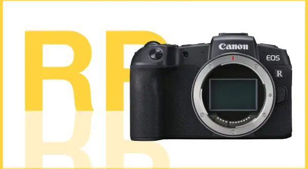 Svart Canon EOS RP-kamera med stor gul text "RP" i bakgrunden.