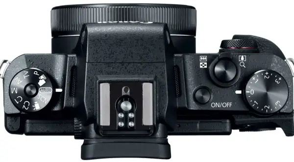 Övervy av en Canon G1X Mark III kamera med fokus på kontrollerna.