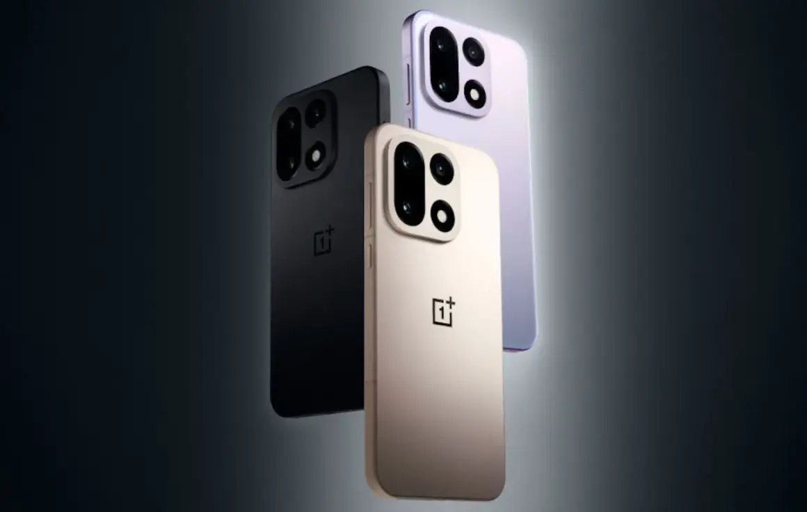 Tre nya OnePlus-telefoner i färgerna svart, beige och lila. Kameramodulen påminner om Hasselblad.